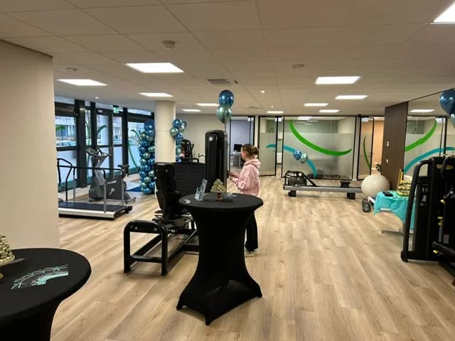 Professionele fitnesszaal van Fysiotherapie Wennekers